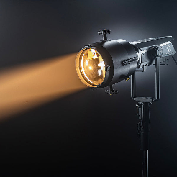 Dedolight aspheric zoom lens for Prolycht Orion 675/300 light models